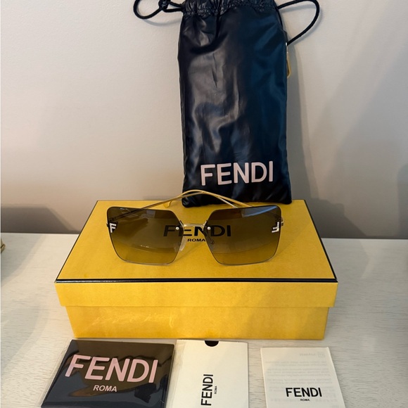 Fendi Gold-Tinted Sunglasses with Case - Picture 1 of 5